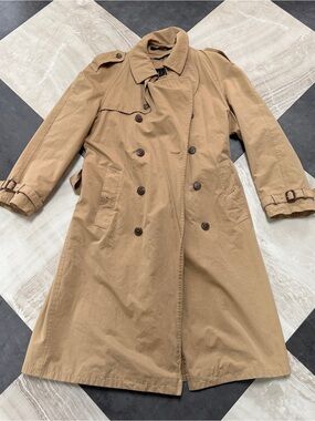 Men's Classic Vintage Double-Breasted Trench Coat from Daks